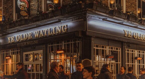 London’s Best Comedy Pubs for Budget Travellers